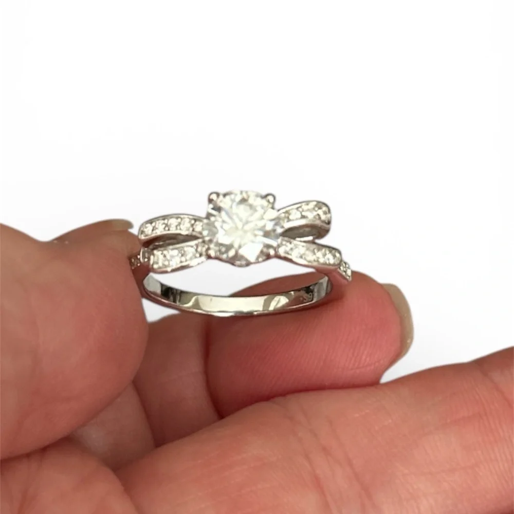 Moissanite Silver Ring with Bow Design Size 7